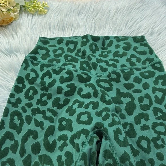 Balance Athletica Lux Panther Velvet Green Leggings sz S - Picture 2 of 8